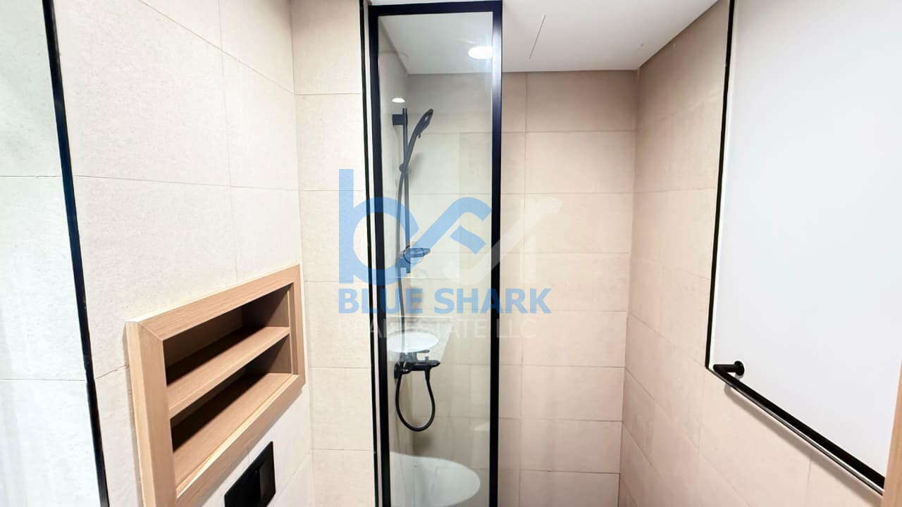 4-Bed Villa | Luxurious Unit| Great Location