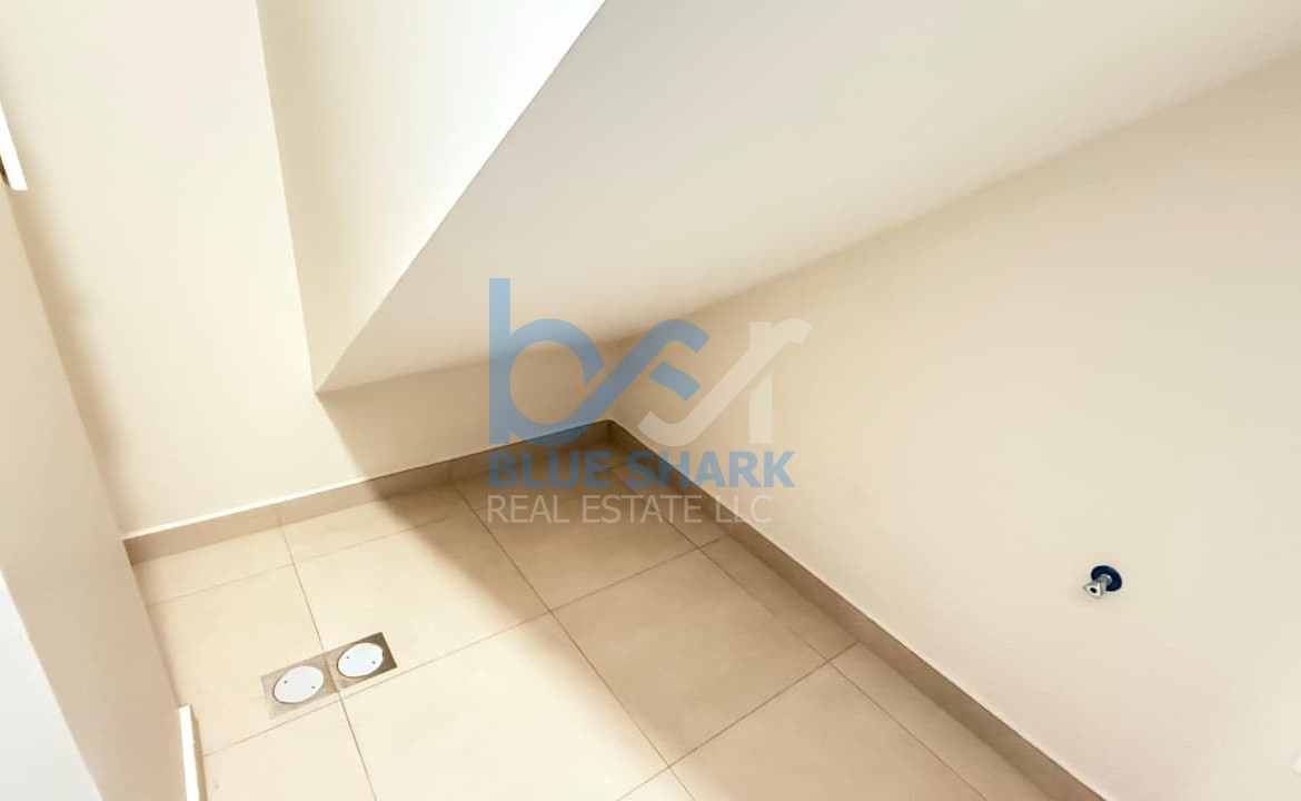 4-Bed Villa | Luxurious Unit| Great Location