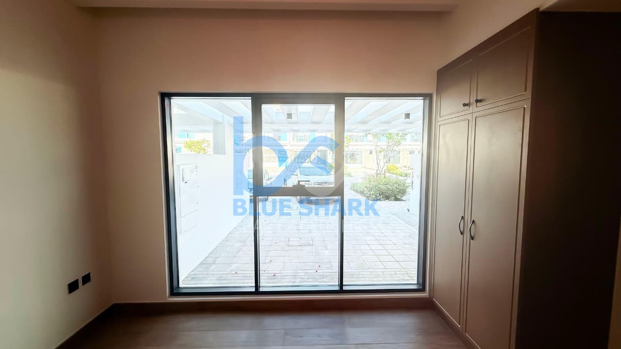 4-Bed Villa | Luxurious Unit| Great Location