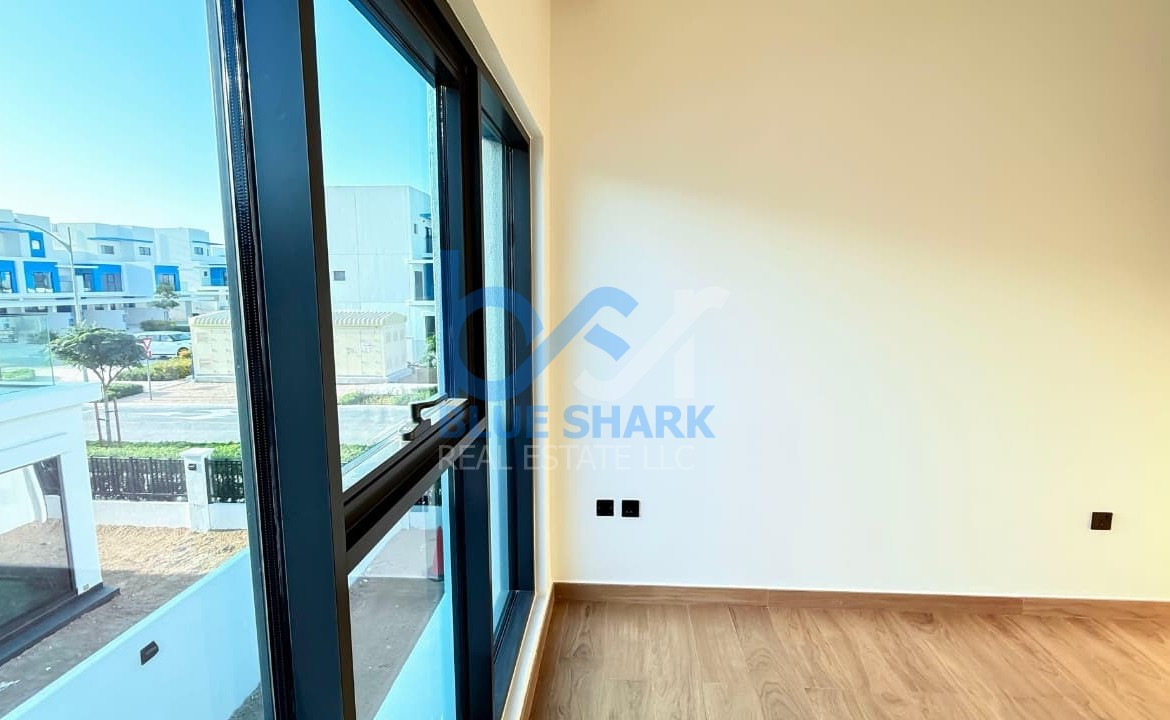 4-Bed Villa | Luxurious Unit| Great Location