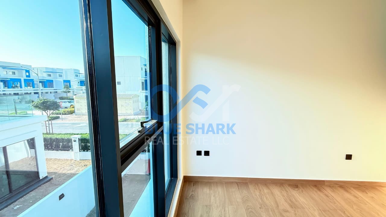 4-Bed Villa | Luxurious Unit| Great Location