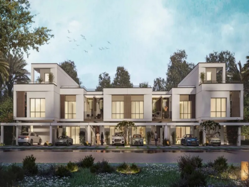 Luxury 4BR Villa | Waterfront Living | Smart Investment