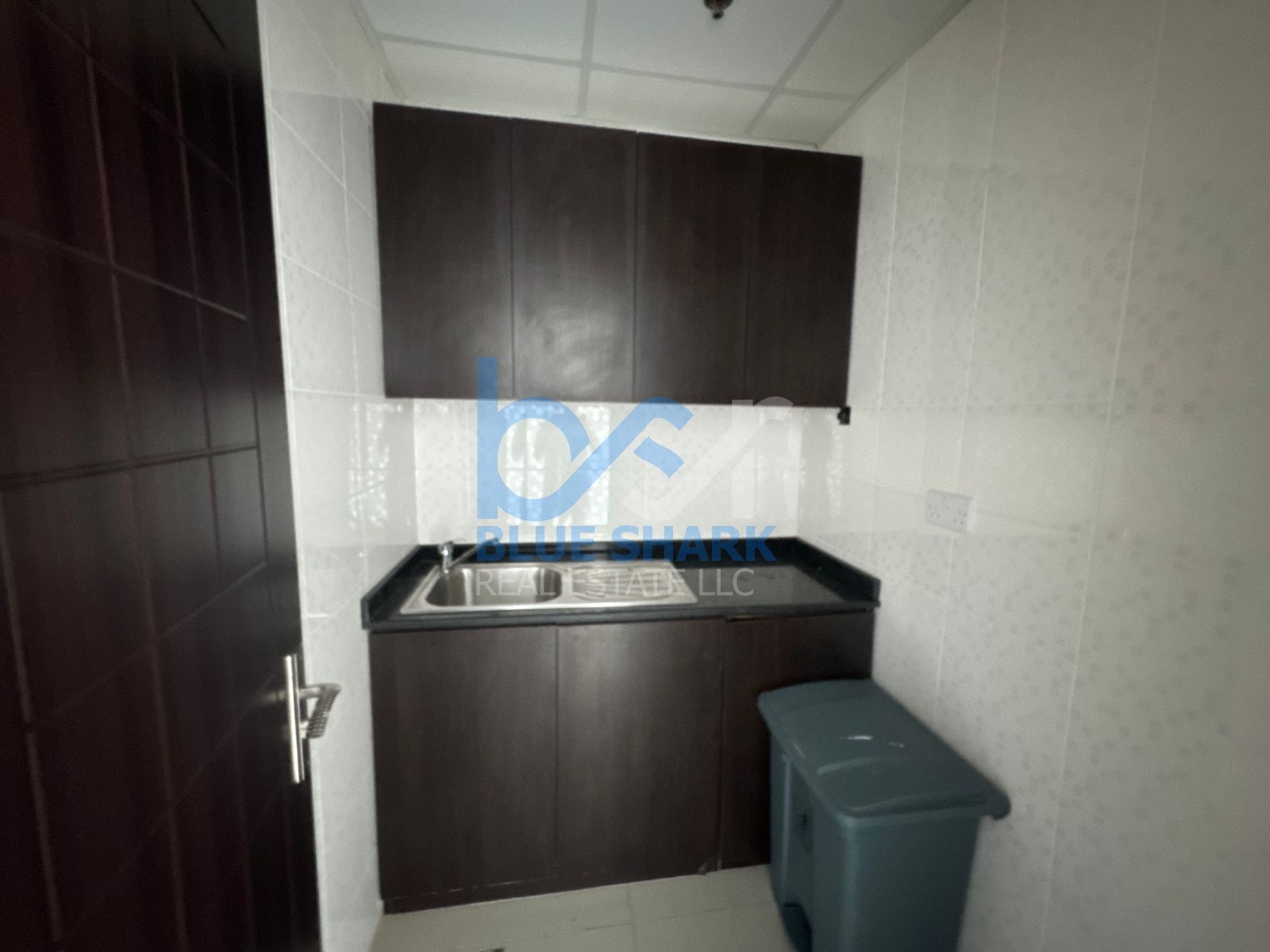 Best Deal | Canal View Office | Open-Plan Layout
