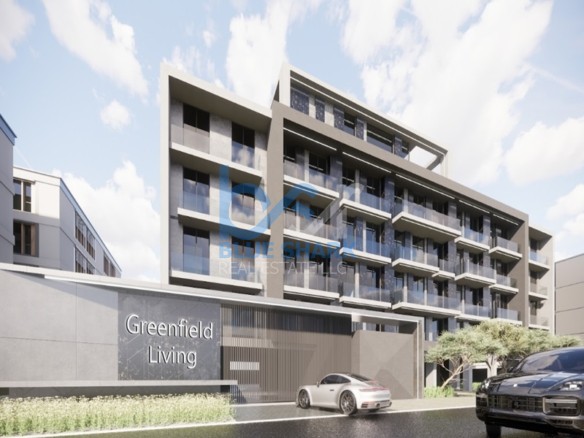 Spacious 1BR Apartment | Prime Location | Great Investment